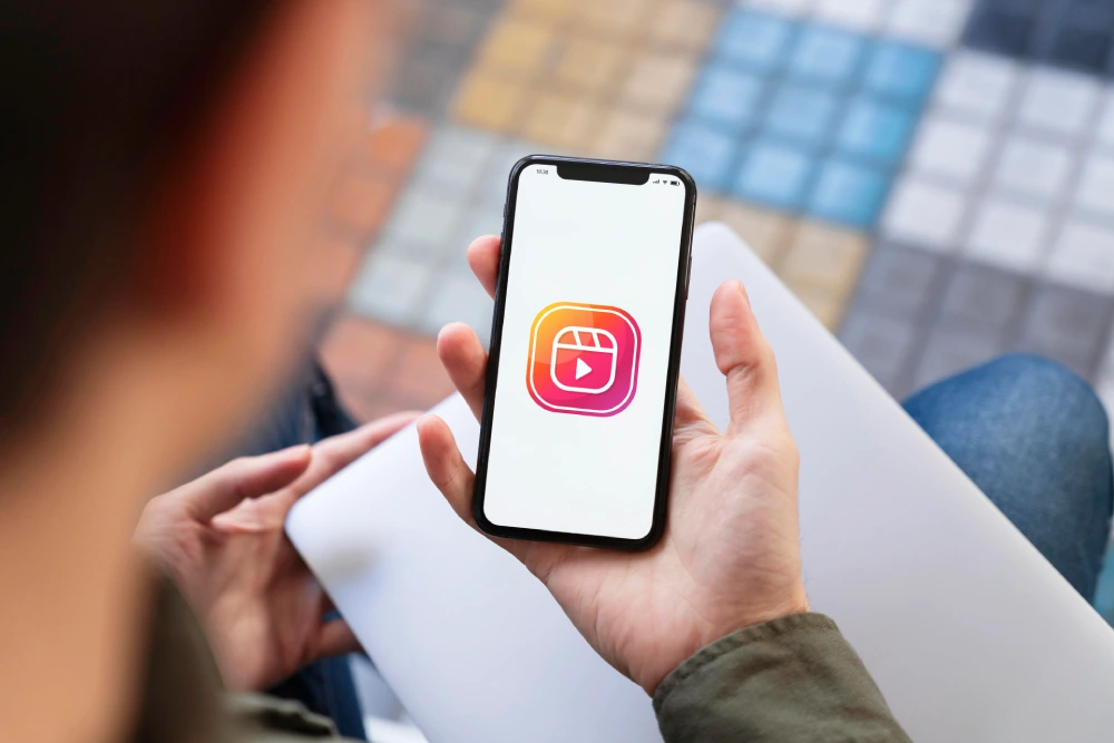 Instagram'da Paylaşım Yapma Saatleri: Stratejik Zamanlamanın Gücü
